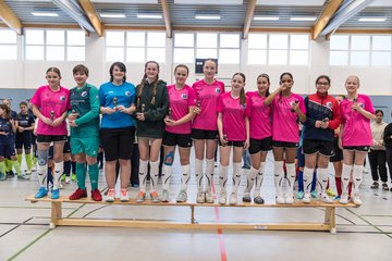 Bild 28 - C-Juniorinnen 3 Loewinnen Cup